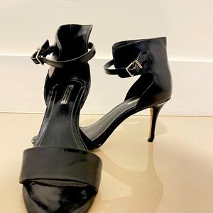 BCBG HEELS